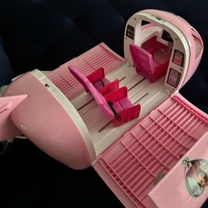 Barbie jet